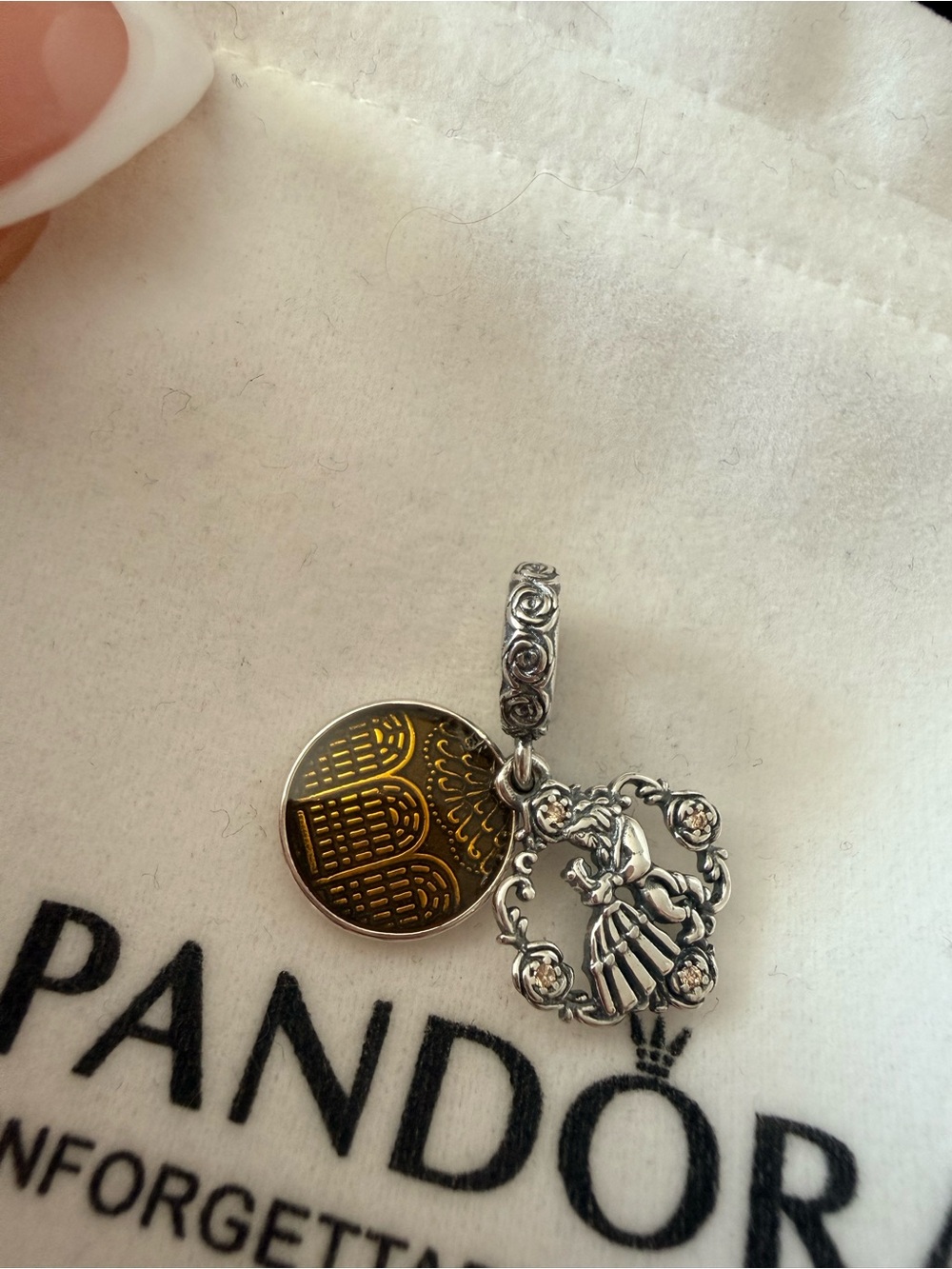 Pandora DISNEY BEAUTY AND THE BEAST BELLE AND BEAST DANGLE CHARM - Picture 6 of 7